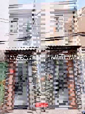 Chủ bán gấp căn q8 sát chợ Phú Lạc 60m2 sổ hồng riêng