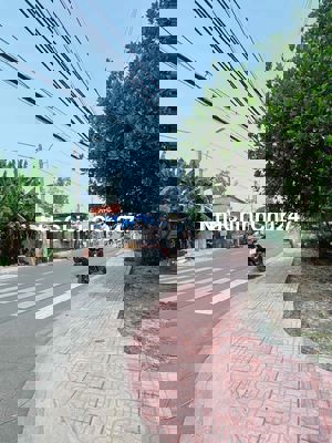 TÔI CHÍNH CHỦ CẦN BÁN GẤP LÔ ĐẤT ĐƯỜNG XE TẢI SÁY CHỢ TRƯỜNG HỌC