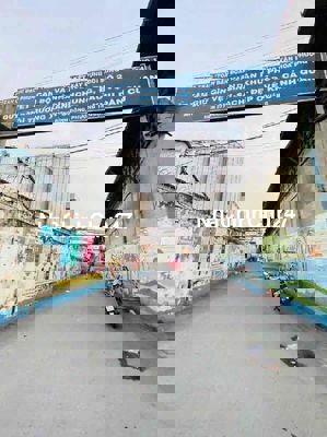 nhà bán chính chủ. mới 100%