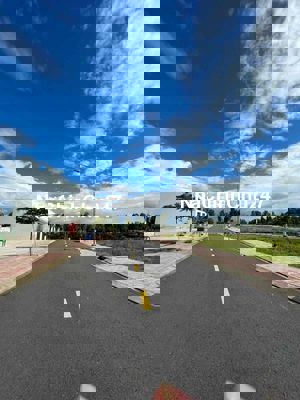 chính chủ cần tiền cần bán gấp đất nền đẹp bến lức