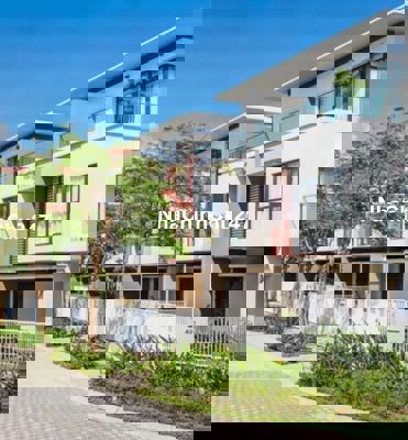 Chính chủ bán biệt thự 200m2 Phố Đông