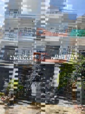 Chính chủ gửi bán nhà đường số khu dân cư Nam Hùng vương  Ngang 4 x20m