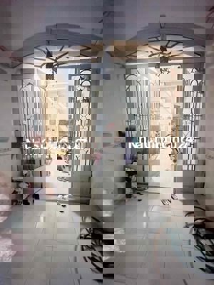 Chính Chủ Cần Bán Nhà Giá Tốt Nhờ AE Chạy Phụ
