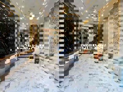 Chính chủ định cư nước ngoài bán gấp nhà 3 tầng,nội thất xịn xò mới ce