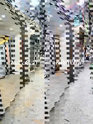 Chính Chủ Bán Nhà Tập Thể Phố Bùi Ngọc Dương - Bạch Mai -Hai Bà Trưng