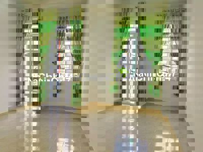 CHỦ KẸT BANK BÁN GẤP NHÀ 2 TẦNG BTCT GÒ XOÀI -LVQ, HẺM 6M , 68M2