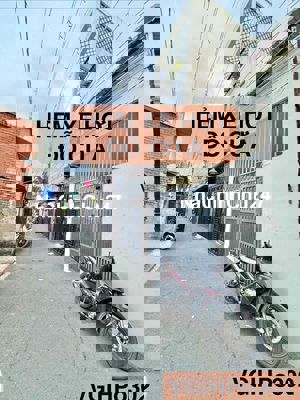 HẺM XE HƠI ĐỖ CỬA THẲNG 1 TRỤC, CHÍNH CHỦ 1 ĐỜI, 4 PHÚT RA QUANG TRUNG