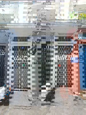 Chính chủ bán nhà Trung tâm Q10