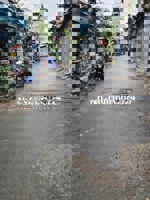 Chính chủ bán nhà full thổ cư 73,6m2 gần Siêu thị , sân bay ...