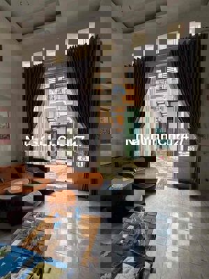 chính chủ bán nhà Phan Huy Ích, hẻm HXH, dt 45m2, 3pn, sân thượng, 4Wc