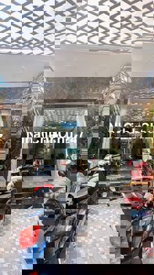 Chính chủ bán nhà đường xóm chiếu