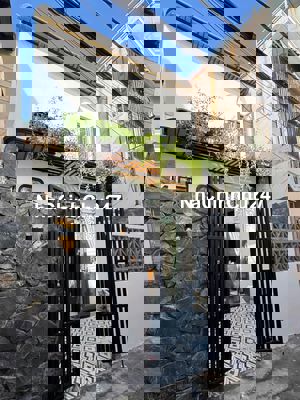 Nhà bán (Chính Chủ) SHR hẻm xe hơi Đ. Tân Túc Bình Chánh