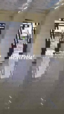 NHÀ CẤP 4 CẦN BÁN GẤP CHỦ ĐAG NGỘP BANK 800TR KHÁCH RÚT SỔ DÙM Ạ