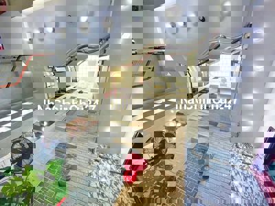 Chính chủ b.án nhanh 3 tầng Đinh Tiên Hoàng,DT106m² Hải Châu chỉ 5tỷx.