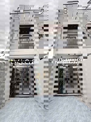 CHỦ NGỘP HẠ GIÁ 100x – BÁN NHANH NHÀ 1 TRỆT 1 LẦU GẦN CỔNG 11 BH