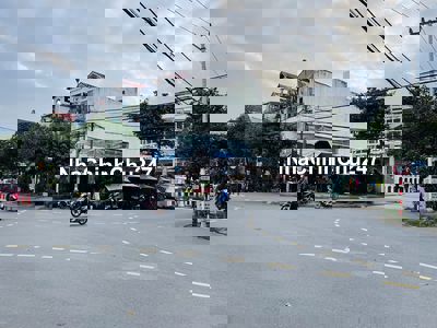 Chính chủ gởi bán lô góc ngã 4 đường 10,5m TRẦN VĂN TRÀ -MẸ THỨ,H.Đông