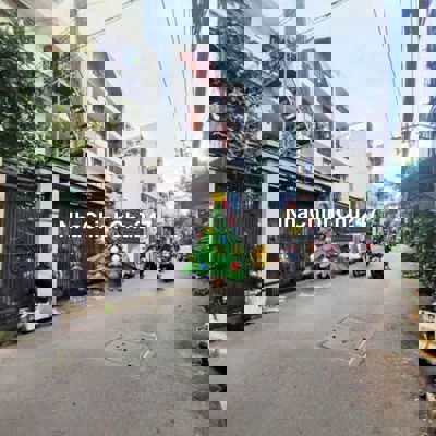 Noel chủ bán gấp. Q7  48m2 - 3 tầng - 4PN chỉ 3Đ hơn.