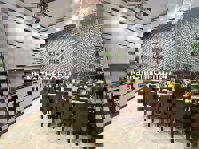 Chính chủ gửi bán căn biệt thự mặt ngõ ô tô tránh – Ngọc Thụy