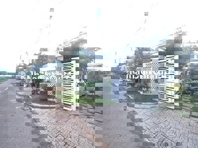 Biệt Thự Gần Biển Hồ Tràm, Chủ Tp HCM cần bán gấp.