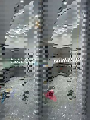 BÁN NHÀ MỚI XÂY CHÍNH CHỦ