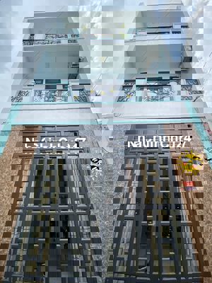 CHỦ GẤP BÁN NÊN GIẢM GIÁ NHÀ 3 TẦNG NGUYỄN VĂN QUÁ ĐÔNG HƯNG THUẬN Q12