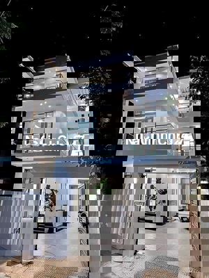 Chủ Cần Bán Gấp Căn Nhà Tâm Huyết ở Bình Nhâm - 920Tr/90m2. 3PN, SHR