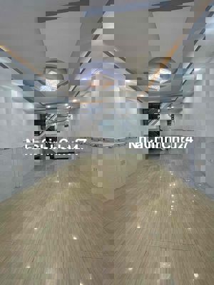 Chính Chủ Cần Bán Gấp Nhà. Hẻm Xe Hơi Vào nhà được 4,5x14m 1 Lầu