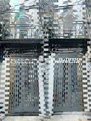 Chủ gửi nhà sổ hồng riêng hoàn công