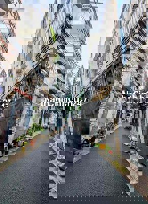 Q7 CHỦ NGỘP GẤP BÁN -TRẦN XUÂN SOẠN -HXH -HOÀN CÔNG ĐỦ