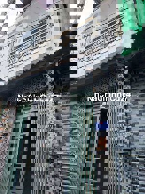 Chinh chủ bán nhà 4x7 gác đổ suôt 2 vê sinh vinh loc b