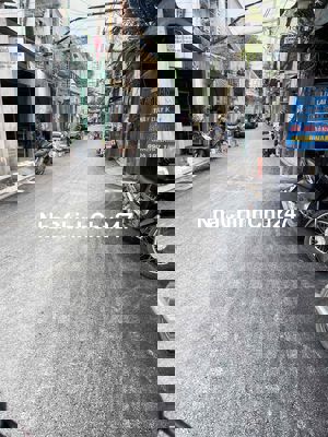 Tôi chính chủ cần bán nhà nát để xây mới