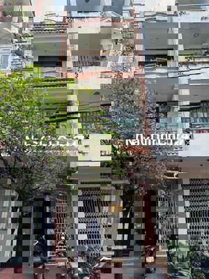 Nhà MT đường 232 Cao Lỗ 4x20m 3 lầu st chính chủ bán