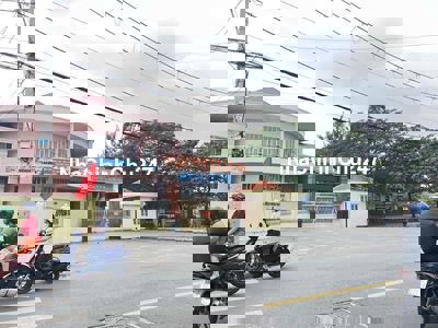 Nhà bán chính chủ ngay siêu thị mega 3,2-8m 1 lầu giá 1 tỷ 520tr