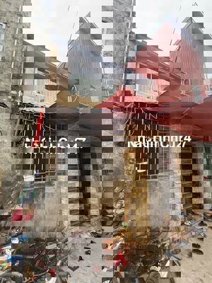 Chính chủ bán nhà 2 tầng ngõ ô tô Định Công, mặt hồ đầm đỗi