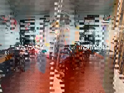 Chính chủ Nguyễn Ảnh Thủ gần THPT Nguyễn Hũu Cầu bán nhà 100m2