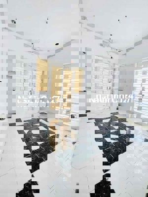 Chính Chủ Gửi Bán Nhà 2 Tầng , 72M2 (6x12), 3PN, Gần Aeon Mall Tân Phú