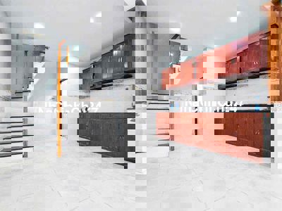 NHÀ ĐẸP 2 TẦNG BTCT GIÁP TÂN PHÚ - SỔ RIÊNG CHÍNH CHỦ HOÀN CÔNG