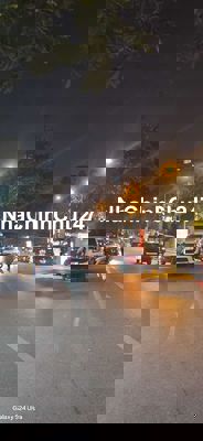 Chính Chủ Tôi bán nhà Láng Hạ 50m ra phố kinh doanh tấp nập,lô góc .