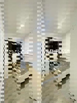 Chính chủ bán căn hộ Lạc Long Quân