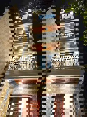 Tôi chính chủ cần bán căn nhà 50m2 xây 4 tầng đường oto hơn 6 tỷ