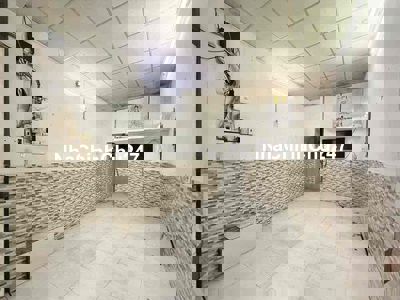 Nhà Tăng Bạt Hổ - 4.75 tỷ, DT 27.3m2, Sát ĐH Văn Lang, SHR chính chủ