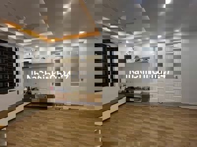 Chính chủ bán căn hộ tầng trung KDT TP Giao lưu