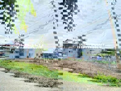 Đất lớn 300m2 có thổ cư - Chủ gửi bán gấp có GPXD