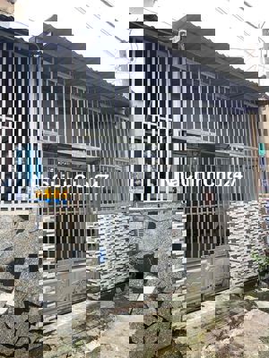 Nhà chính chủ bán gấp , dt 4X14 , gác lửng