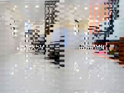 Chủ Gấp Bán - Tân Sơn Nhì  Tân Phú - 2 Lầu BTCT Chỉ 5.8 Tỷ