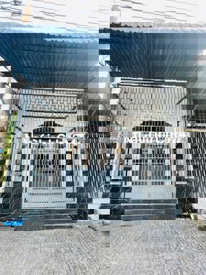 Chủ Ngộp Bán Nhà Trung Tâm Long Điền Giá Tốt