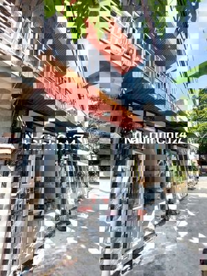 Chính chủ bán 2 căn nhà DT:32m2 giá 1,99 tỷ Và 1,25 tỷ ,HBC,TĐ