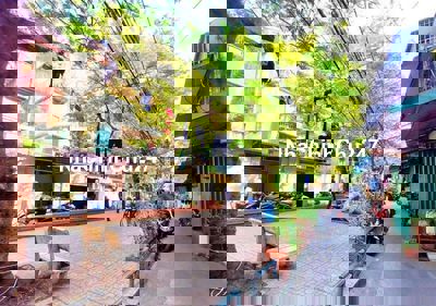 Chính Chủ Cần Bán Nhà Tập Thể Quỳnh Mai, View Thoáng Đẹp Nội Thất Full