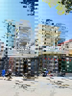 CHÍNH CHỦ CẦN BÁN NHÀ 3 LẦU THIẾT KẾ TINH TẾ.ĐÔNG HOÀ, 4PN,3WC.DT 100M