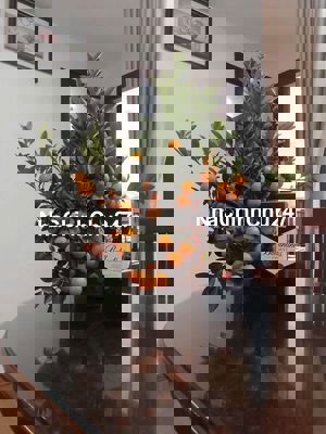 Chính chủ bán CH chung cư thoáng mát, view đẹp